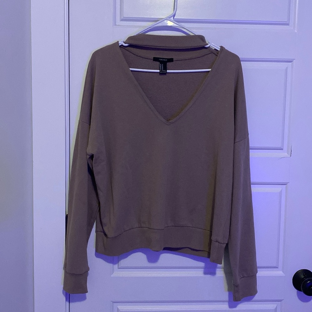 Forever 21 Mauve V-Neck Sweatshirt Top